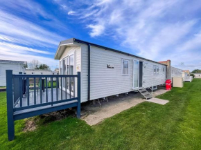 Beautiful 8 Berth Caravan With Decking At Naze Marine Park, Essex Ref 17184P